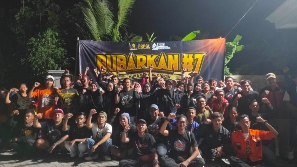 relawan jaga lawu luncurkan film dokumenter)