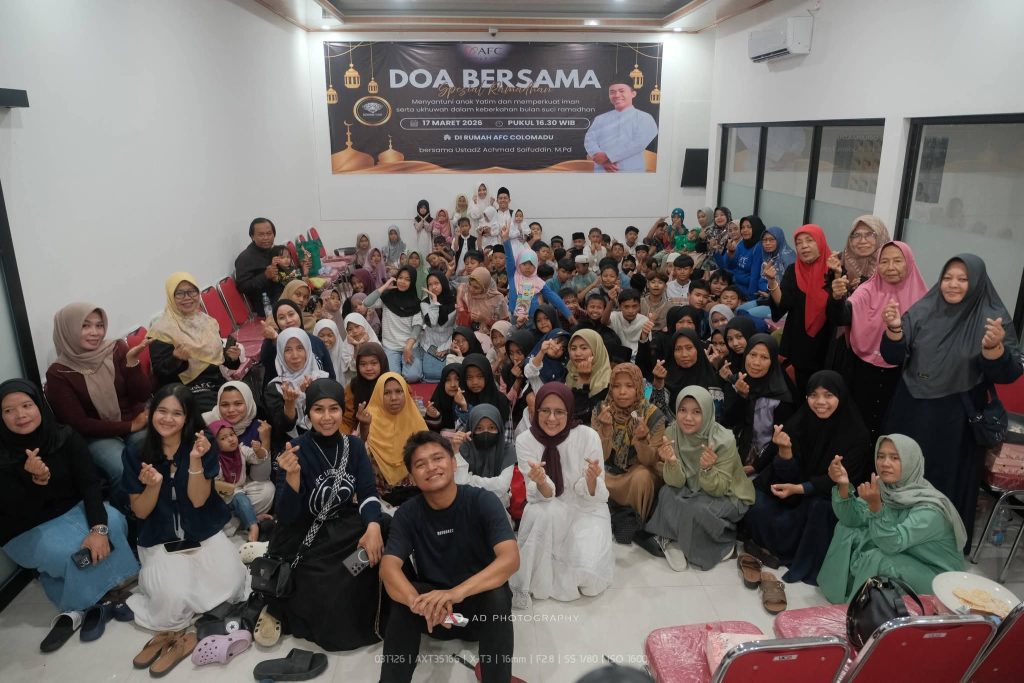 AFC DIAMOND TEAM SOLO bersama Anak anak yatim melaksanakan buka bersama di Rumah AFC Colomadi