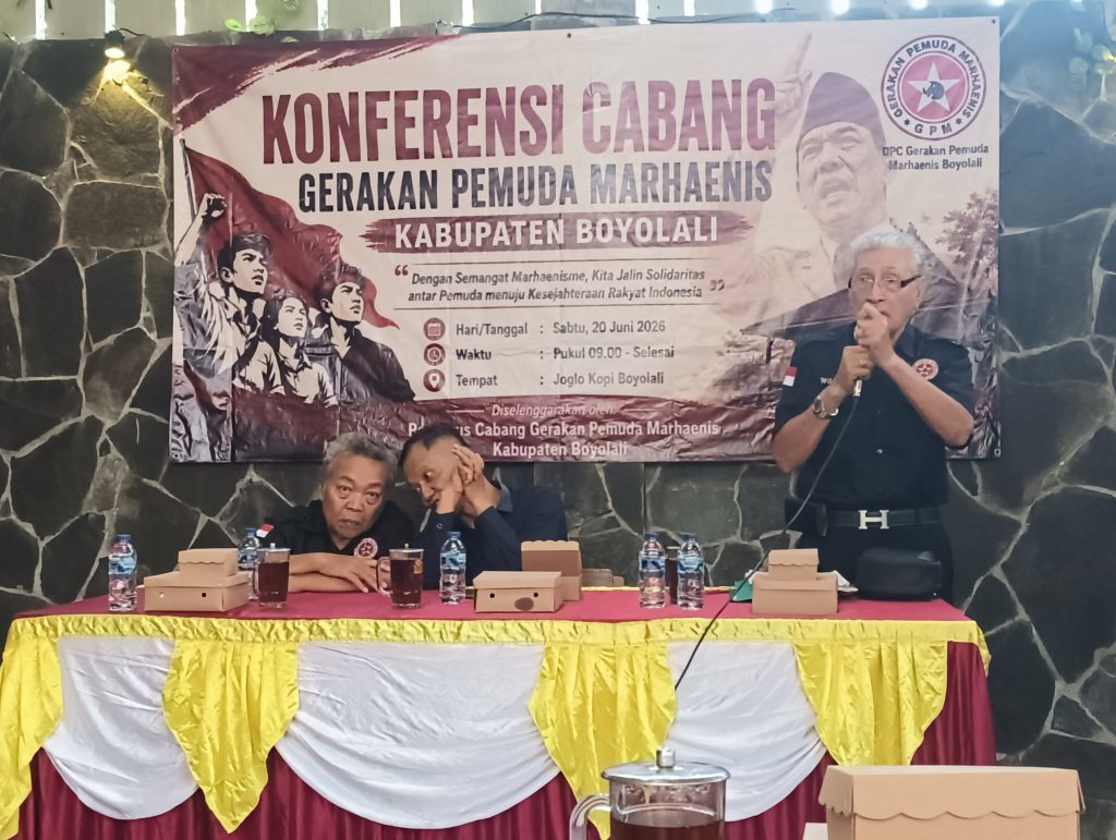Dewan Pembina pengurus pusat GPM, sedang memaparkan sejarah organisasi GPM,